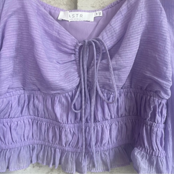 Astr Irwin Bustier Lilac Women's Smocked Crepe Long Puff Sleeve Top Sz M Pastel - Picture 8 of 14